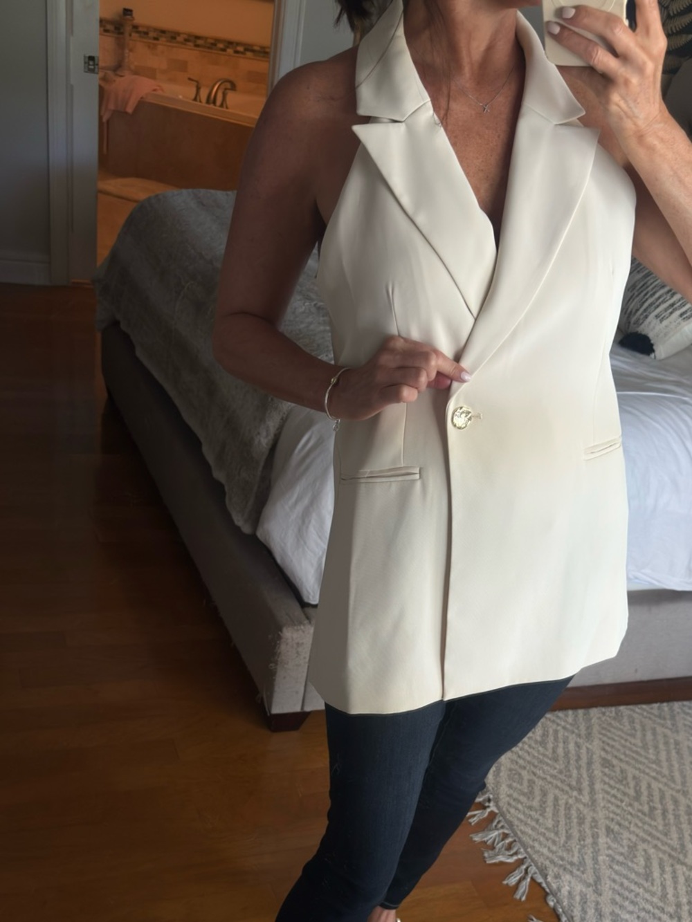 French Connection Cream Sleeveless Blazer in size 10 NWT